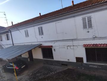Foto 1 di 18 - Casa indipendente in Vendita in Via Umberto I 19 a Villarboit