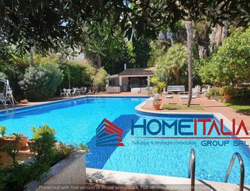 Piscina - Villa in Vendita in Via Tommaso Natale a Palermo