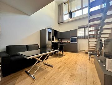 Soggiorno - Trilocale in Vendita in Via delle Porte Nuove 45 a Firenze