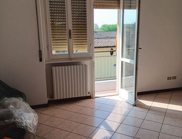 Terrazza - Trilocale in Vendita in Viale Guglielmo Marconi a Spinadesco