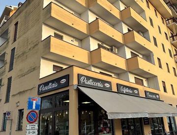 Foto 1 di 20 - Bilocale in Vendita in Via 53rd Reggimento Fanteria Umbria 6 a Vercelli