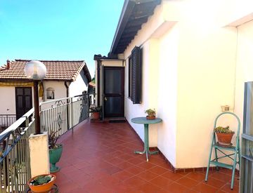 Terrazza - Casa indipendente in Vendita in Corso della Repubblica a Camporosso