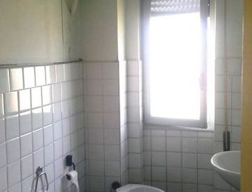 Bagno - Appartamento in Vendita in Via Argine Destro a Imperia