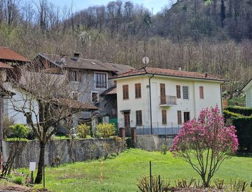 Foto 1 di 22 - Rustico, casale in Vendita in Via Astabbio 15 a Valduggia
