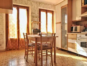 Soggiorno - Casa bifamiliare, trifamiliare in Vendita in Vicolo Clemente Fera 4 a Livorno Ferraris
