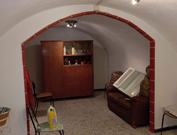 Soggiorno - Trilocale in Vendita in Via Borgo a Pigna
