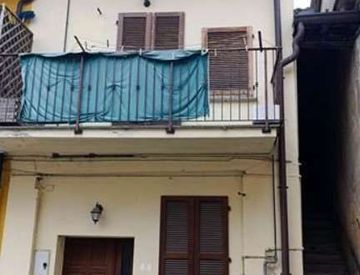 Vista - Casa bifamiliare, trifamiliare in Vendita in Via XXV Aprile 25 a Canonica d'Adda