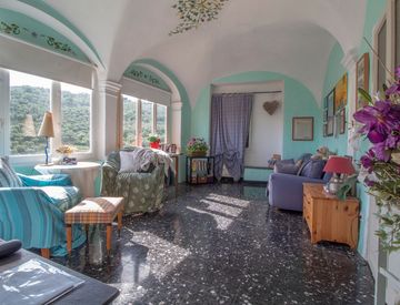 Soggiorno - Appartamento in Vendita in Via Regina Elena 25 a Imperia