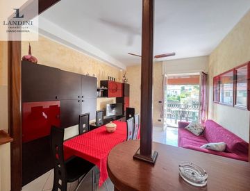 Soggiorno - Trilocale in Vendita in Via Diano San Pietro 73 a Diano Castello
