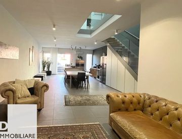 Soggiorno - Villetta a schiera in Vendita in zona Belfiore a Mantova