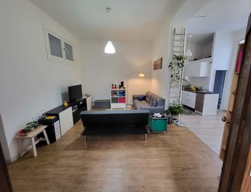Soggiorno - Trilocale in Vendita in Via Giosuè Carducci a Ragusa