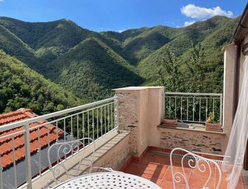 Terrazza - Rustico, casale in Vendita in Frazione Ubaghetta a Borghetto d'Arroscia