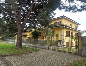Foto 1 di 3 - Villa in Vendita in Via Chisimaio 46 a Vercelli
