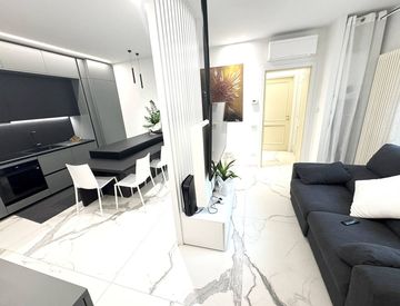 Soggiorno - Trilocale in Vendita in Corso Giovanni XXIII a Rimini