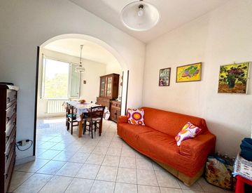Soggiorno - Trilocale in Vendita in Via Centrale a Imperia
