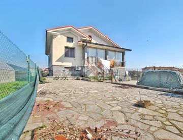 Foto 1 di 31 - Villa in Vendita in Via Trompa Lunga 5 a Borgo d'Ale