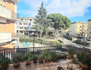 Terrazza - Bilocale in Vendita in Piazza Montenero a Catanzaro