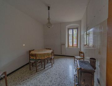 Soggiorno - Quadrilocale in Vendita in Via Dritta 67 a Vallecrosia