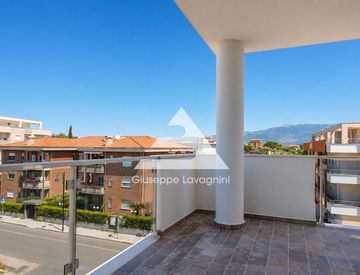 Terrazza - Attico, mansarda in Vendita in Via Ettore Majorana a Cisterna di Latina