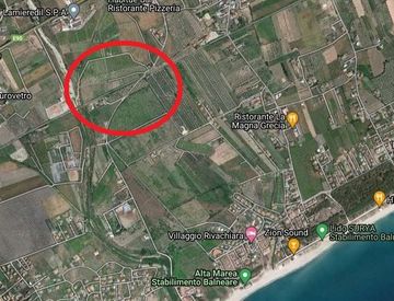 Area comune - Terreno agricolo in Vendita in Viale Chiaro a Sellia Marina