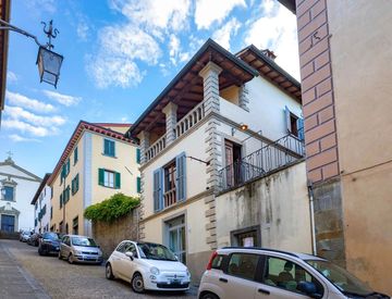 Foto 1 di 32 - Quadrilocale in Affitto in Via Trieste a Anghiari