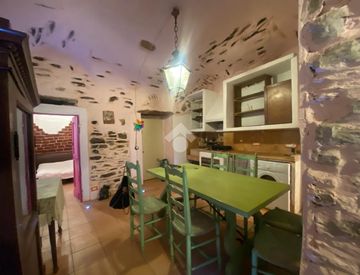 Soggiorno - Rustico, casale in Vendita in Via G. Garibaldi 10 a Borgomaro