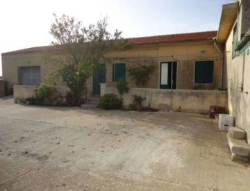 Foto 1 di 17 - Rustico, casale in Vendita a Ragusa