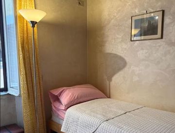 Camera da letto - Bilocale in Affitto in Via dei Banchi Nuovi a Roma