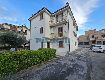 Facciata - Appartamento in Vendita in Via Francesco Egidi 99 a Fermo