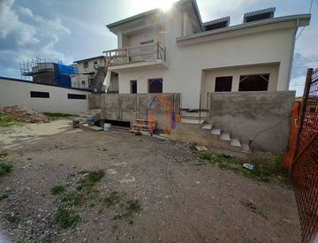 Foto 1 di 22 - Villa in Vendita in Via Locri 1 a Catanzaro