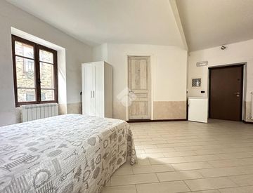 Camera da letto - Monolocale in Vendita in Via San Bartolomeo 22 a Apricale