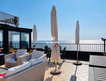 Terrazza - Trilocale in Vendita in SS1 50 a Imperia