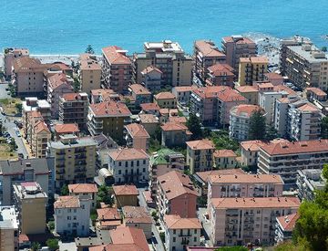 Foto 1 di 1 - Bilocale in Vendita in Via Camillo Benso Conte di Cavour a Ventimiglia