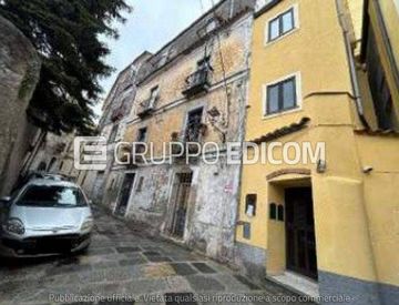 Foto 1 di 6 - Appartamento in Vendita in Via Ercolino Scalfaro a Catanzaro