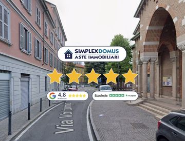 Foto 1 di 32 - Quadrilocale in Vendita in Via Volturno a Monza