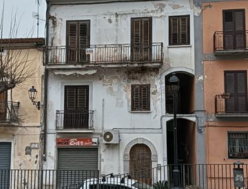 Vista - Casa indipendente in Vendita a Melizzano