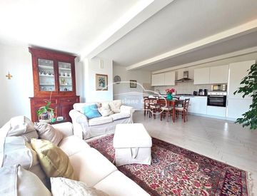 Cucina - Quadrilocale in Vendita in Via Romana 55012 a Capannori