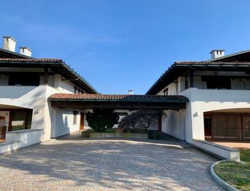 Foto 1 di 6 - Casa bifamiliare, trifamiliare in Vendita in Piazza EUROPA 2 a Formigliana