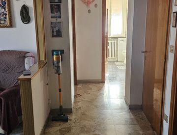 Corridoio - Quadrilocale in Vendita in Via Giuseppe Rovani a Reggio Emilia
