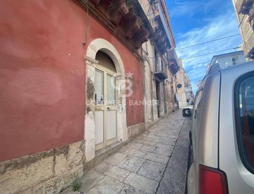 Foto 1 di 25 - Villa in Vendita in Via Carbonaro 33 a Ragusa