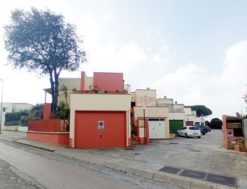 Vista - Villetta a schiera in Vendita in Via Piemonte 6 a Porto Torres