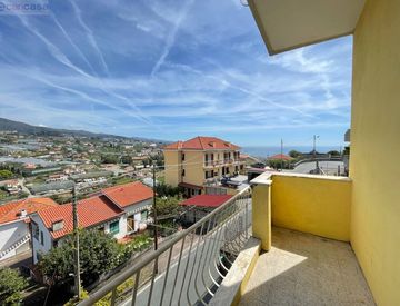 Terrazza - Quadrilocale in Vendita in Strada Alla Colla 112 a Sanremo
