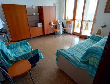 Soggiorno - Bilocale in Vendita in Via San Stevi Superiore a Santo Stefano al Mare