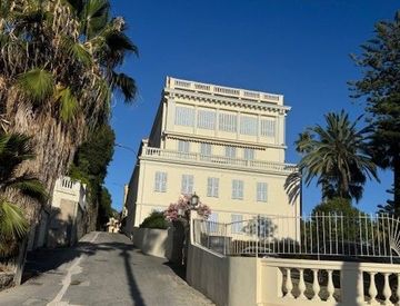 Foto 1 di 82 - Bilocale in Vendita in Via Cavalieri di Rodi 2 a Ospedaletti