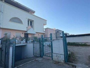 Terrazza - Villa in Vendita in zona Centro a Canosa di Puglia