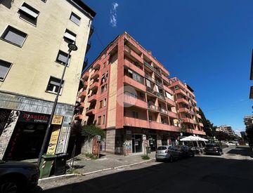 Vista - Quadrilocale in Vendita in Via Nicola Parisio 25 a Cosenza