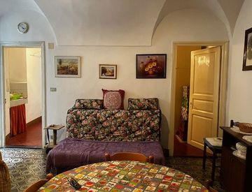 Soggiorno - Trilocale in Vendita in Villa Guardia a Pontedassio