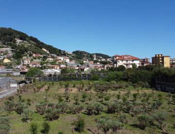 Foto 1 di 15 - Terreno edificabile in Vendita in Via XXV Aprile 43 a Camporosso