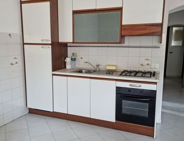 Cucina - Trilocale in Vendita in Via Edmondo de Amicis a Dolcedo