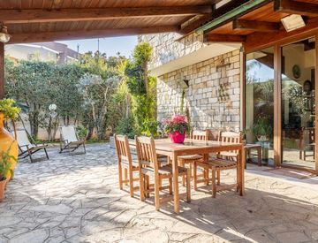Terrazza - Casa bifamiliare, trifamiliare in Vendita in Via Mediterraneo 8 a Bisceglie